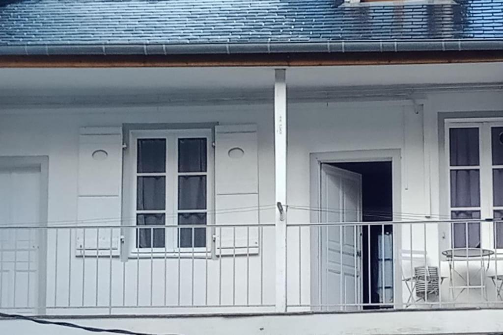 Appartement Centre Ville Avec Balcon -Terrasse Prive 튈 외부 사진